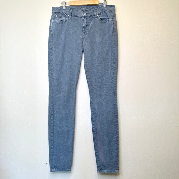 7 For All Mankind | Gwenevere Mid to Low Rise Grey Wash Skinny Jeans - Picture 3 of 12